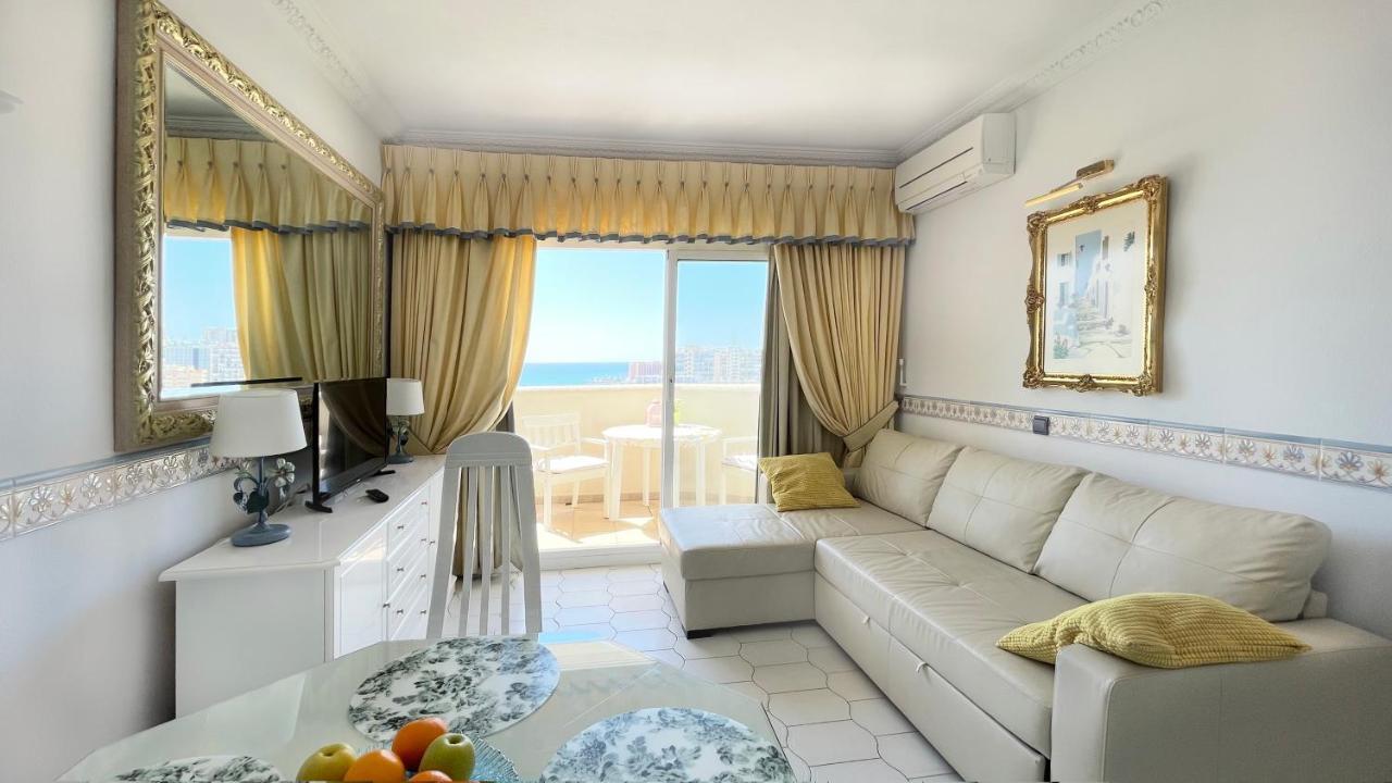 Beautiful With Sea Views, Benal Lejlighed