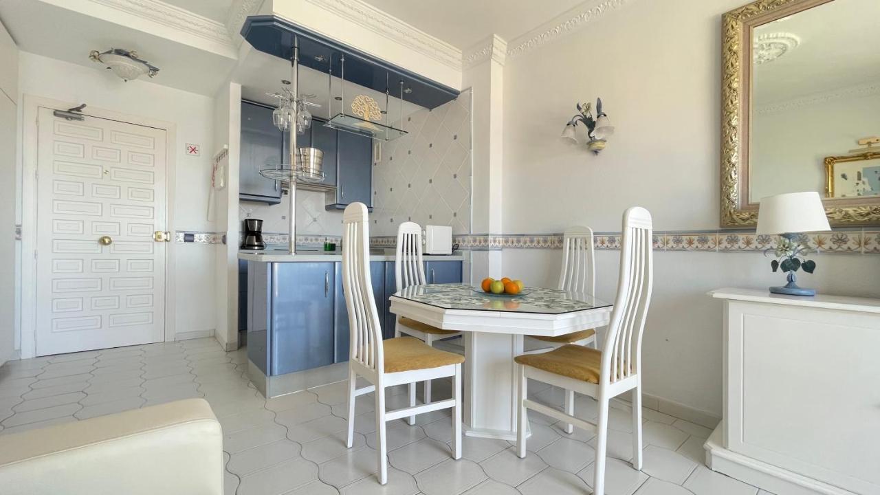 Beautiful With Sea Views, Benal Lejlighed